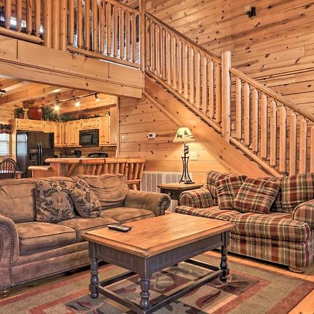 Pigeon Forge Cabin With Games, 1 Mi To Parkway! Zewnętrze zdjęcie