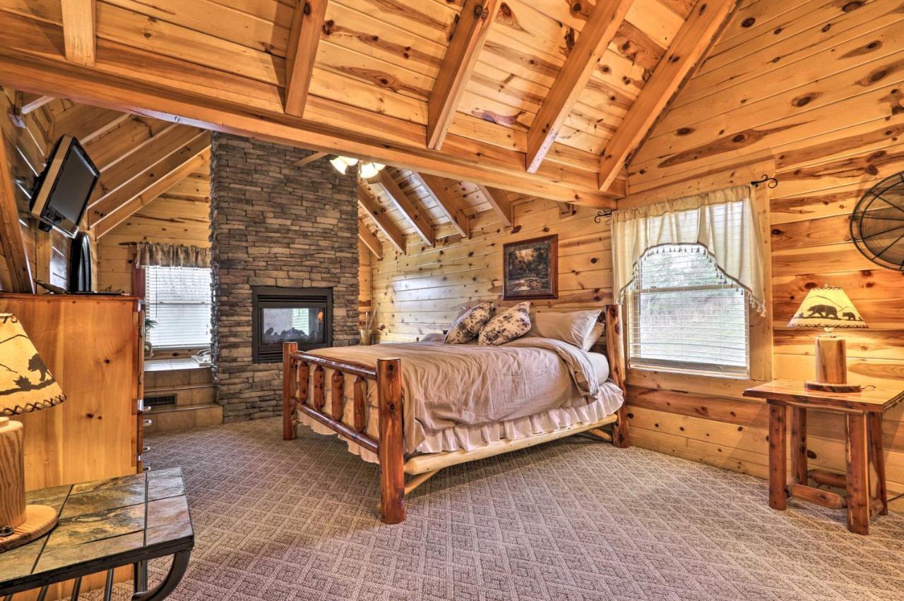 Pigeon Forge Cabin With Games, 1 Mi To Parkway! Zewnętrze zdjęcie